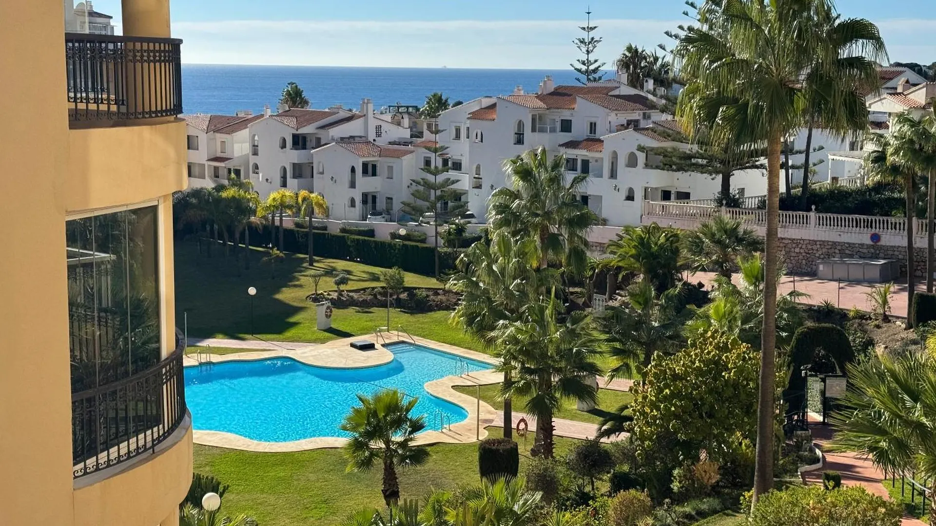 Lets In The Sun La Cala De Mijas Contemporary 3 Bed Apartment Malaga 0*,  Spain