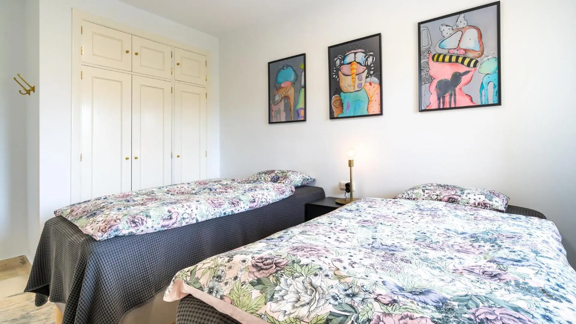 Lets In The Sun La Cala De Mijas Contemporary 3 Bed Apartment Malaga 0*,  Spain